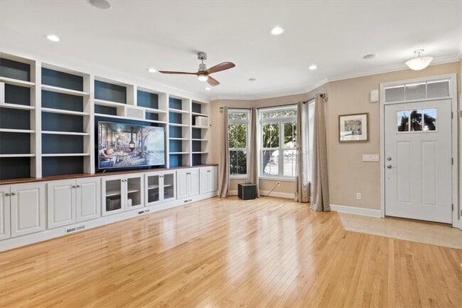 property at 93 N Plymouth Ave