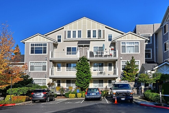 property at 5600 Harbour Pointe Blvd