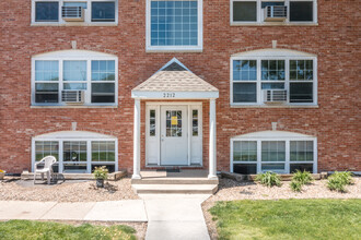 Beaverdale Housing LLC in Des Moines, IA - Building Photo - Building Photo