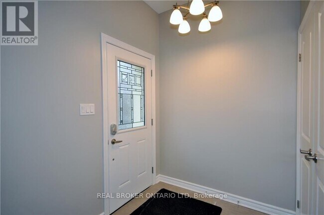 33-33 Beaconsfield Ave in London, ON - Building Photo - Building Photo