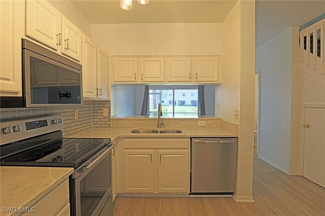 property at 10039 Poppy Hill Dr