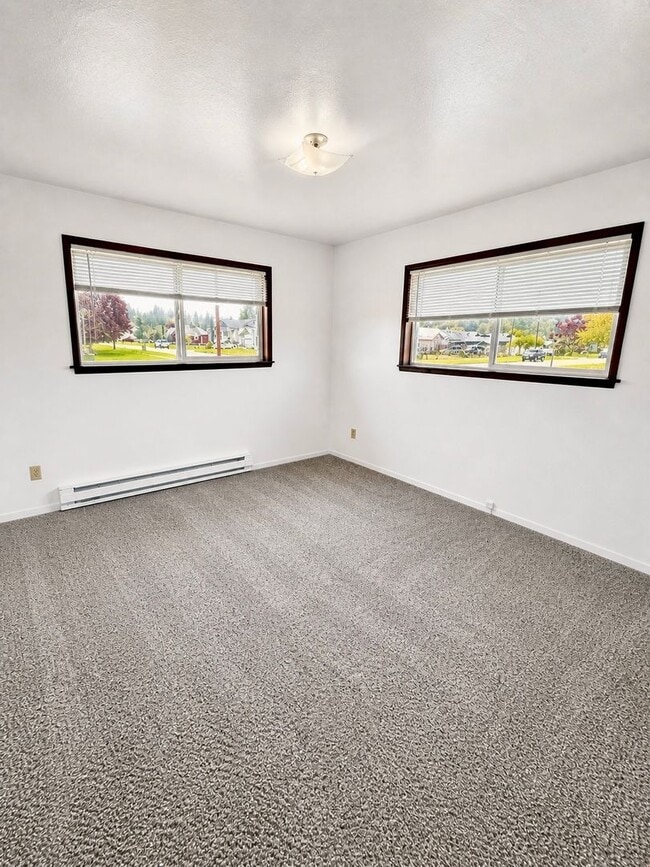 314 H St in Cosmopolis, WA - Building Photo - Building Photo
