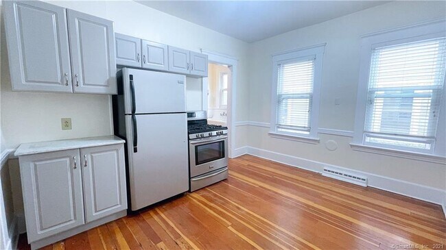 134 Mansfield St-Unit -1 in New Haven, CT - Building Photo - Building Photo