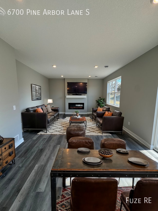 6700 Pine Arbor Ln S in Cottage Grove, MN - Building Photo - Building Photo