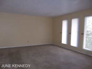 602 Sherwood Dr in Victoria, TX - Building Photo - Building Photo