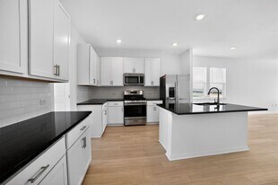 5900 Swedish Farms Ter in Del Valle, TX - Building Photo