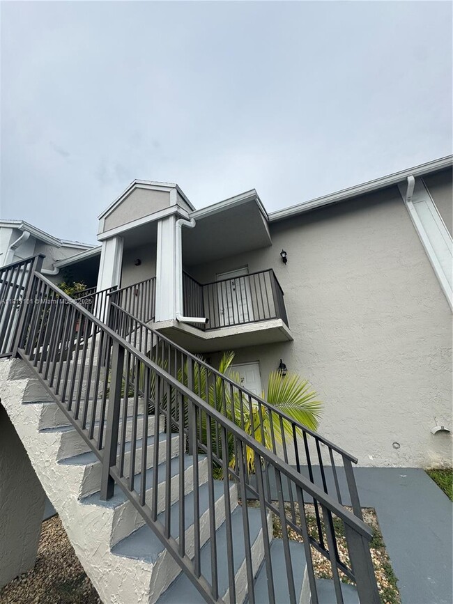 1071 Adams Ave in Homestead, FL - Building Photo - Building Photo