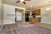 3342 W Prairie Grass Dr in Lehi, UT - Foto de edificio - Building Photo