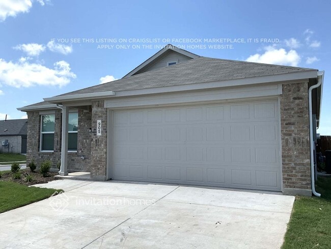 property at 905 Carrick Dr
