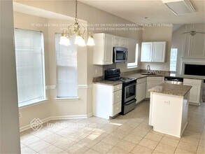 9426 Olivia Ln in Charlotte, NC - Foto de edificio - Building Photo