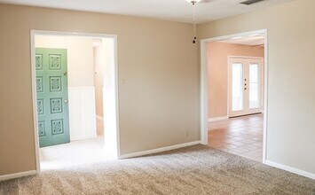 118 Catalina Cir in Portland, TX - Building Photo - Building Photo