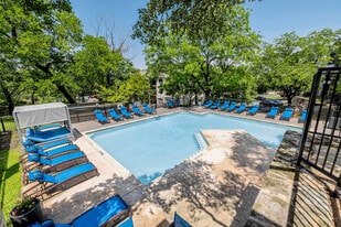 The Park at Walnut Creek in Austin, TX - Building Photo