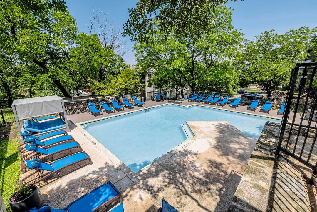 The Park at Walnut Creek in Austin, TX - Foto de edificio