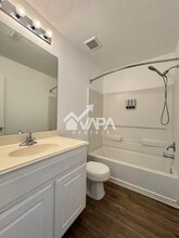 5818 Apache Canyon in San Antonio, TX - Building Photo - Building Photo