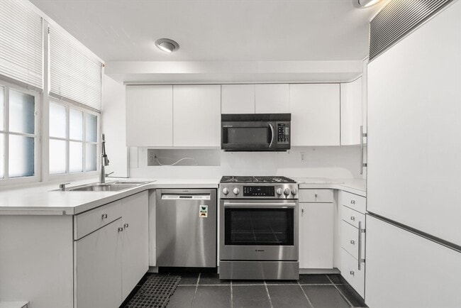property at 93 W Cedar St