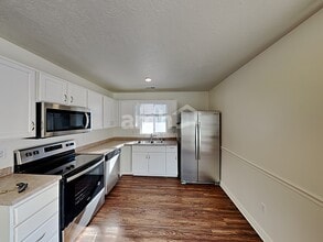 72 N Cameron St in Saratoga Springs, UT - Building Photo - Building Photo