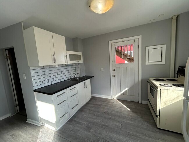 140 Adelaide St in Saint John, NB - Building Photo - Building Photo