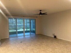 1957 Amberly Dr in Middleburg, FL - Building Photo - Building Photo