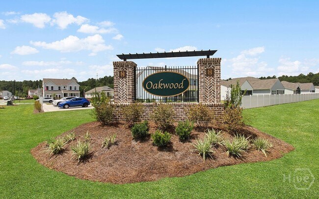 109 Sweetwood Cir in Savannah, GA - Foto de edificio - Building Photo