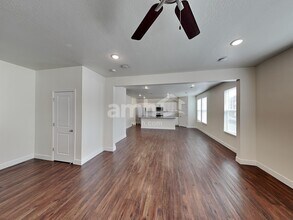 6084 W Copper Hawk Dr in South Jordan, UT - Building Photo - Building Photo