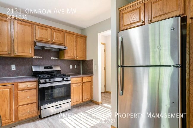 2131 Kinnrow Ave NW in Walker, MI - Building Photo - Building Photo