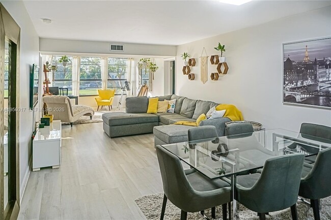 property at 1715 Whitehall Dr