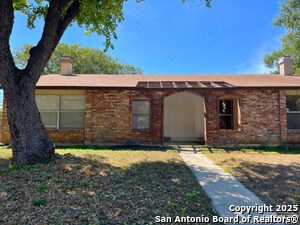 8024 Echo Wind St in San Antonio, TX - Building Photo