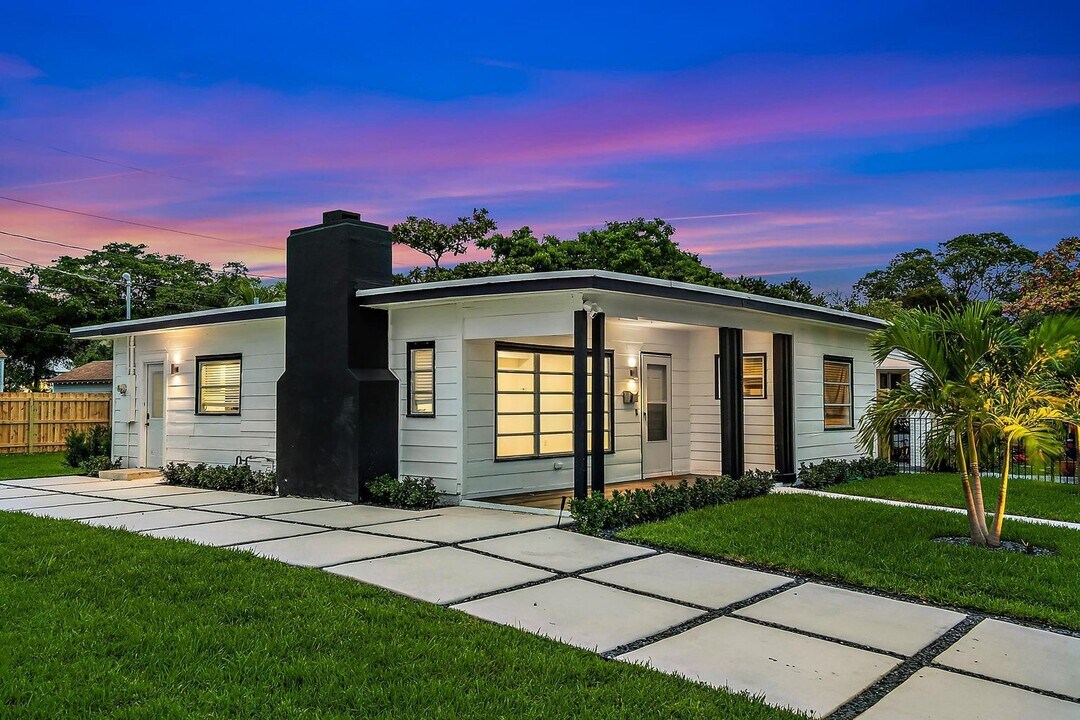 931 33rd St in West Palm Beach, FL - Building Photo