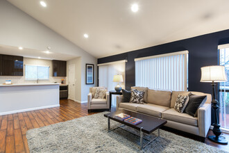 Brookside in Pleasant Hill, CA - Building Photo - Interior Photo