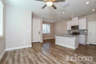 2629 Miller Run Ln in Lincoln, CA - Building Photo