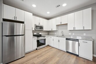 Pascal Gardens Apartments in Denver, CO - Building Photo - Building Photo