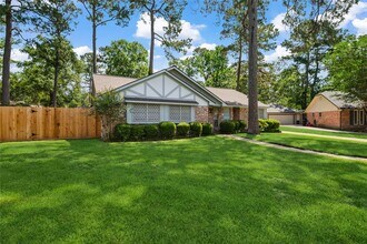 1834 Clover Spring Dr in Houston, TX - Building Photo - Building Photo