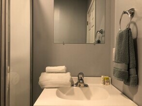 5534 Allen Rd E, Unit Furnished Home in Charlotte, NC - Building Photo - Building Photo