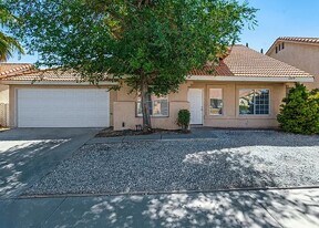 12579 Santa Fe Trail in Victorville, CA - Building Photo