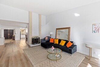 3173 Asoleado Cir in Las Vegas, NV - Foto de edificio - Building Photo