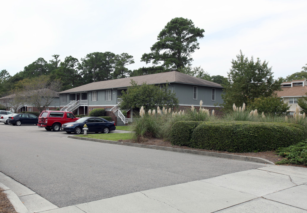 Franklin Square in Wilmington, NC - Building Photo