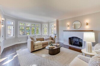 1628 W Columbia Ave in Chicago, IL - Building Photo - Building Photo