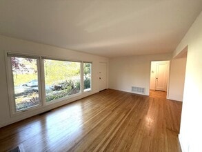 7 Piedmont Rd in Larkspur, CA - Building Photo - Building Photo