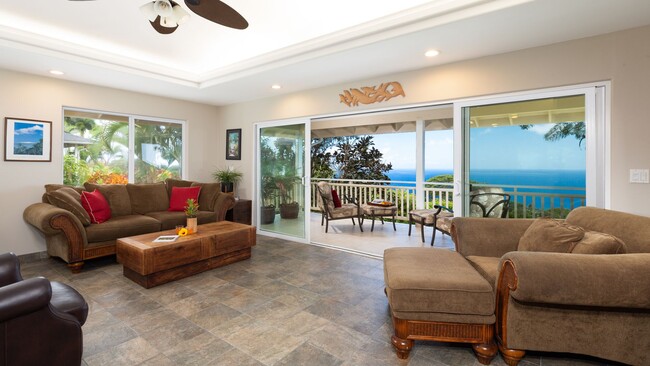 77-137-137 Kalaniuka St in Holualoa, HI - Building Photo - Building Photo