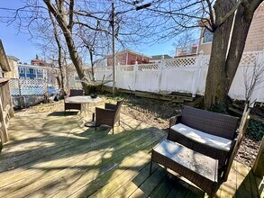 386 Centre St, Unit 1 in Boston, MA - Building Photo - Building Photo