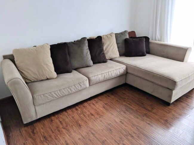 property at 1387 Bluff Ave