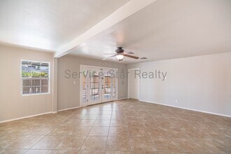 8301 E Indianola Ave in Scottsdale, AZ - Building Photo - Building Photo