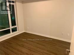 2550 Eglinton Ave W in Mississauga, ON - Building Photo - Building Photo