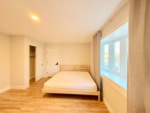 9989 Dodge Dr in Northglenn, CO - Building Photo - Building Photo