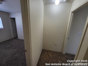 9010 Maverick Draw in San Antonio, TX - Building Photo - Building Photo