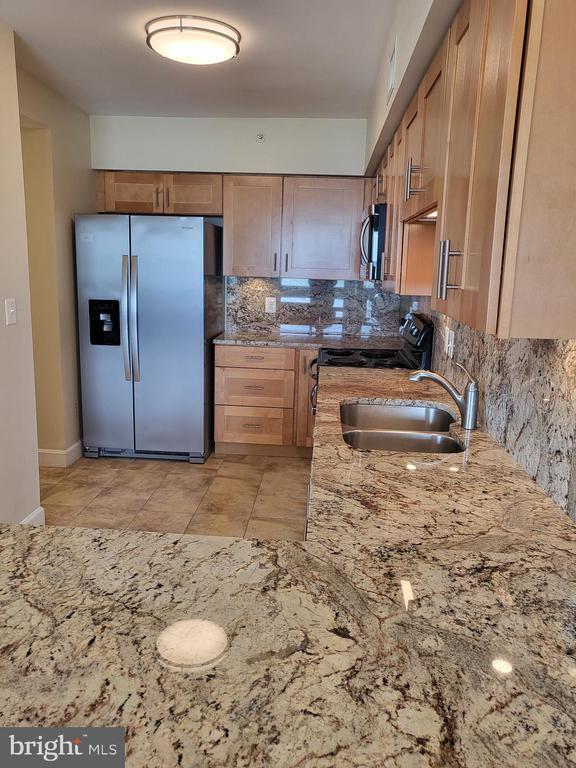 1300 Crystal Dr in Arlington, VA - Building Photo - Building Photo