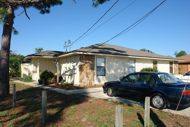 3401 Green Briar Cir in Gulf Breeze, FL - Building Photo - Building Photo