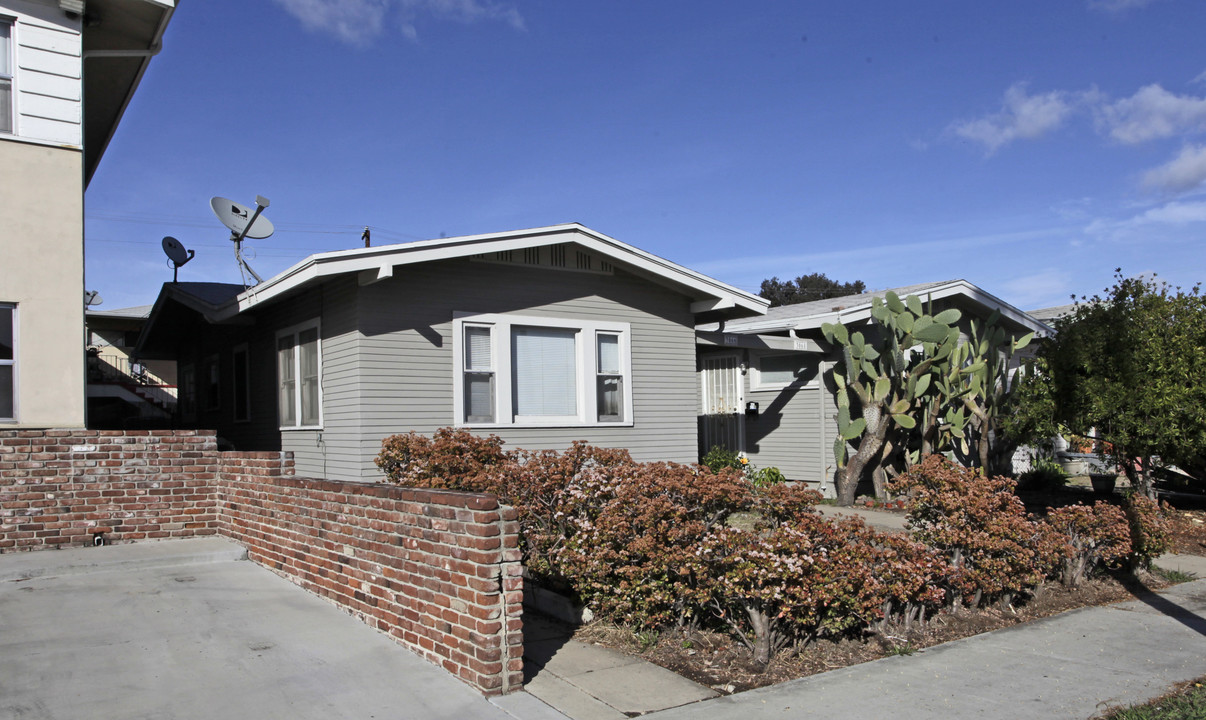 3066-3068 Ivy St in San Diego, CA - Building Photo