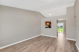 2734 Coral Reef Dr in Orlando, FL - Building Photo - Building Photo