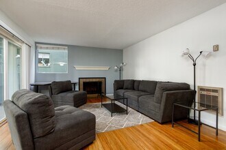 2700 Le Conte Ave in Berkeley, CA - Building Photo - Building Photo